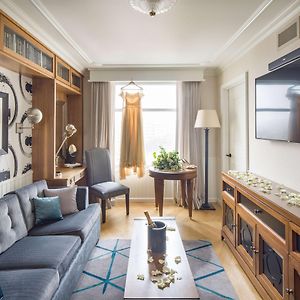 King Studio Suite Hearing Accessible
